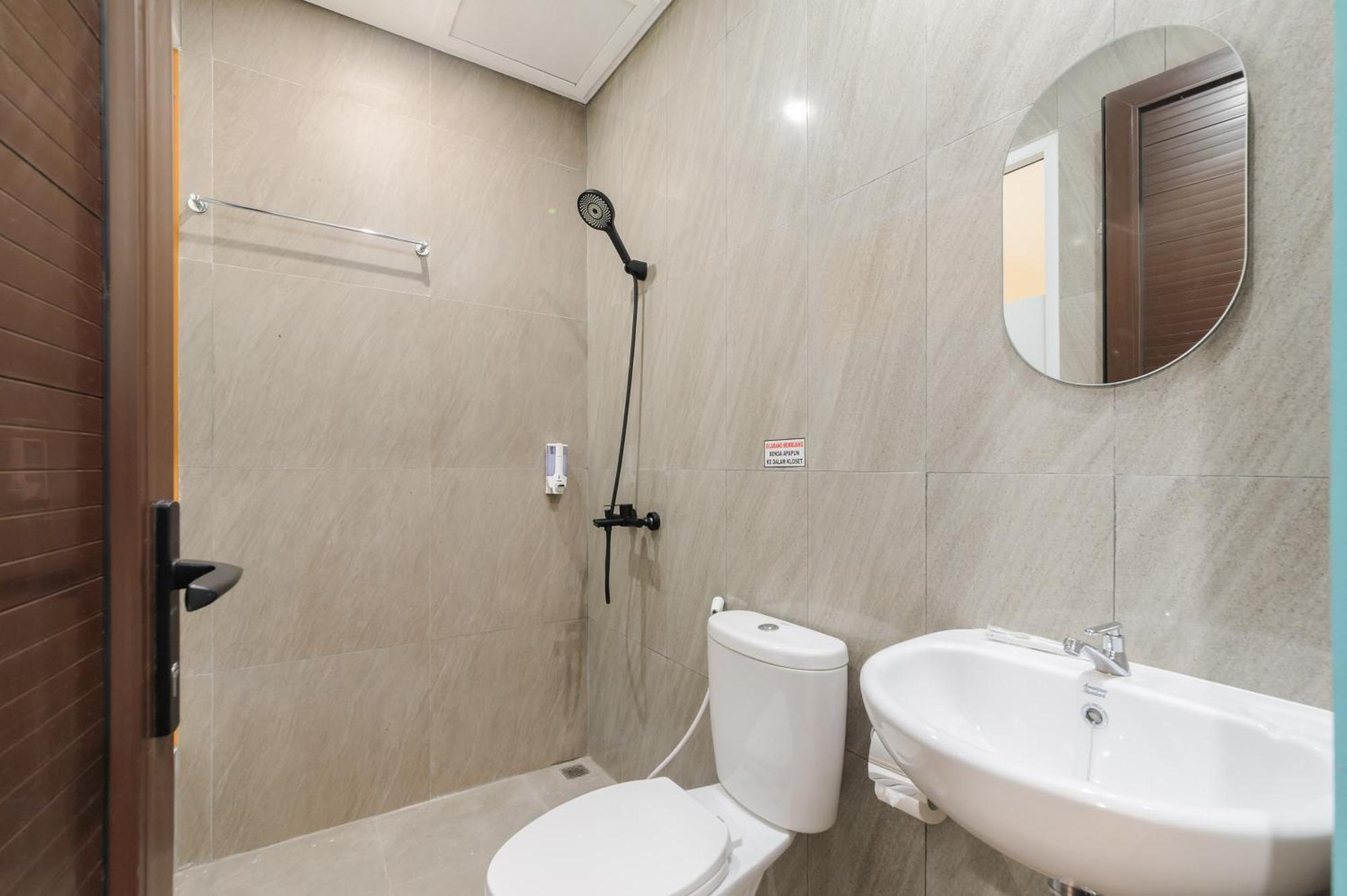 Sans Hotel Tajur Bogor Bantarkamang Екстер'єр фото